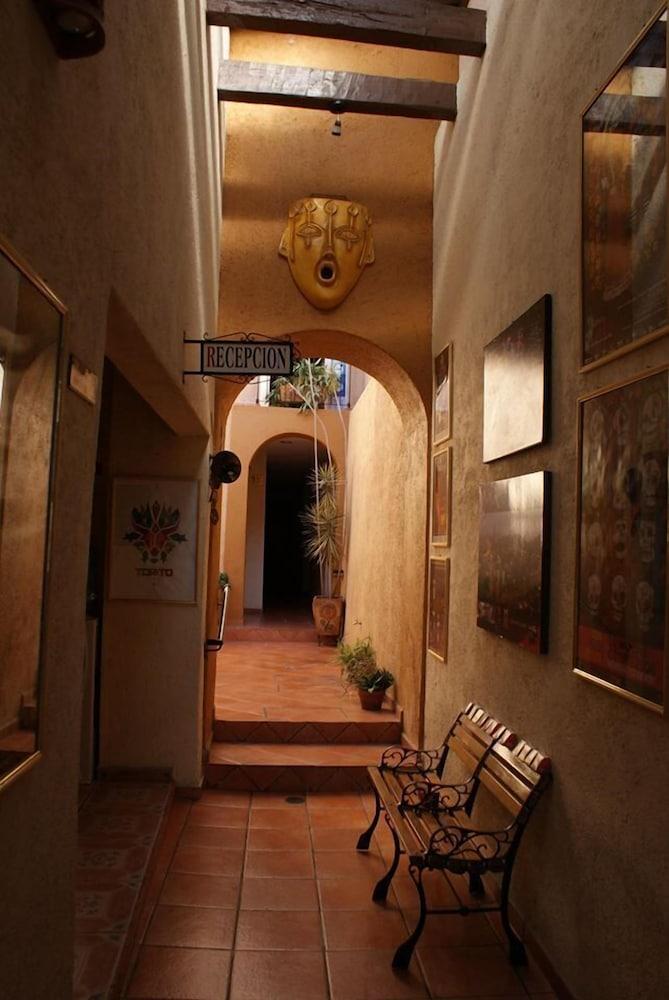 מורליה Hotel Casa Galeana מראה חיצוני תמונה